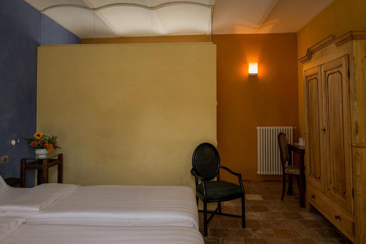 Albergo Real Castello Verduno Buitenkant foto